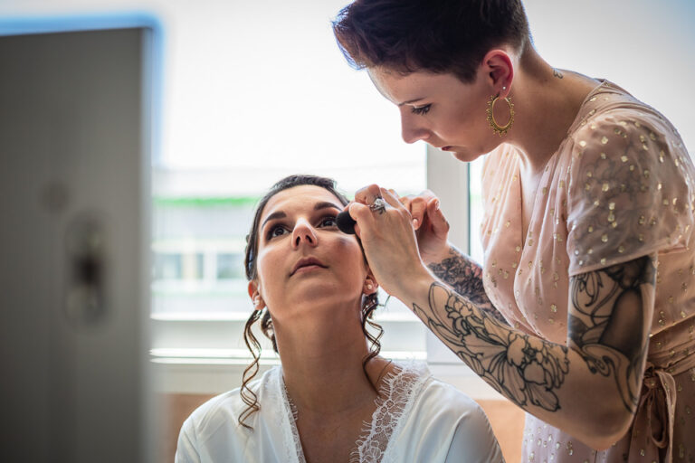 préparatifs de la mariée pour son mariage au fort Barraux