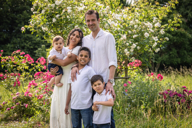 Séance photo en famille au printemps